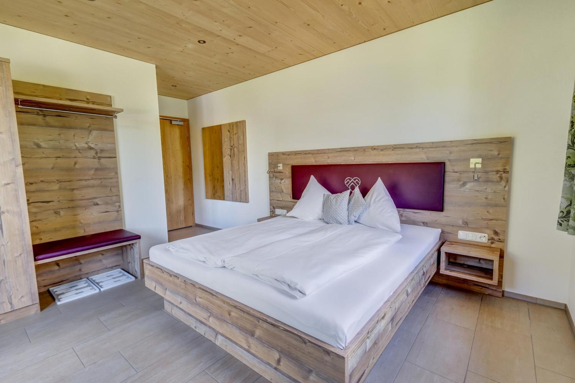 Hotel Lisas - With Wellness And Breakfast Schröcken Zewnętrze zdjęcie