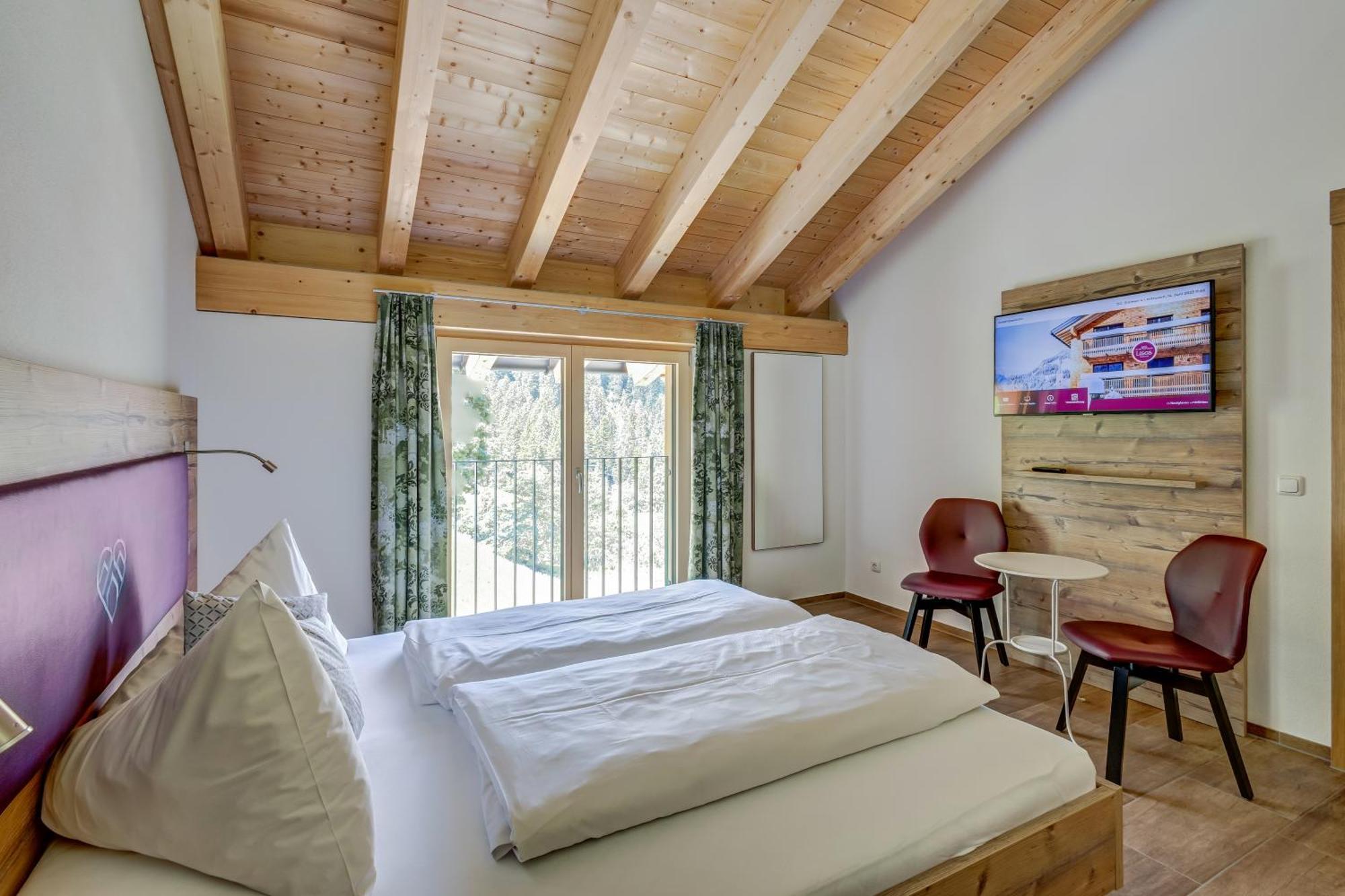 Hotel Lisas - With Wellness And Breakfast Schröcken Zewnętrze zdjęcie