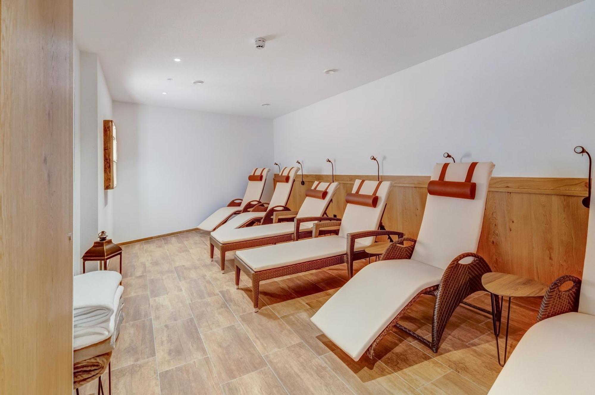 Hotel Lisas - With Wellness And Breakfast Schröcken Zewnętrze zdjęcie