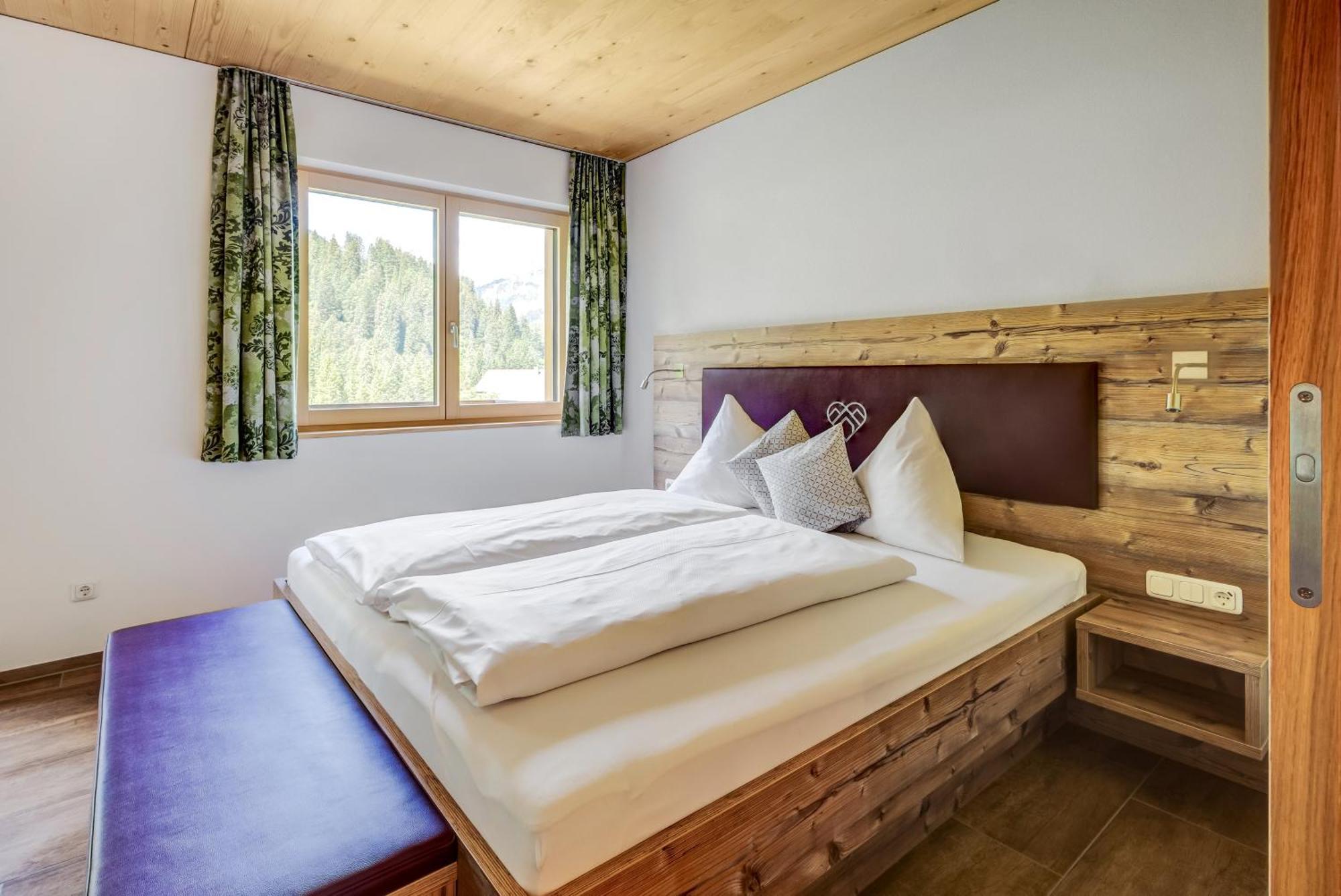 Hotel Lisas - With Wellness And Breakfast Schröcken Zewnętrze zdjęcie