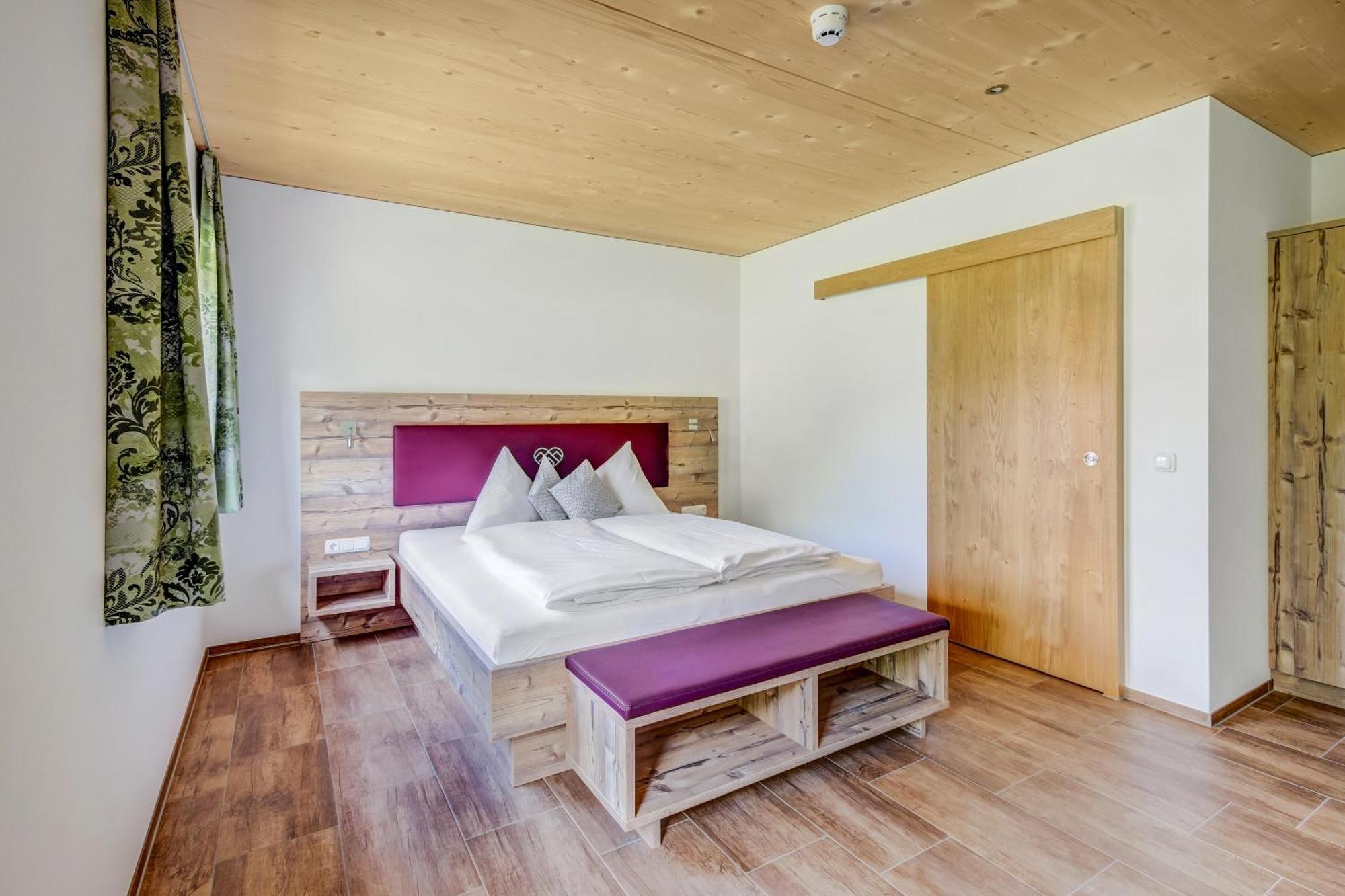 Hotel Lisas - With Wellness And Breakfast Schröcken Zewnętrze zdjęcie